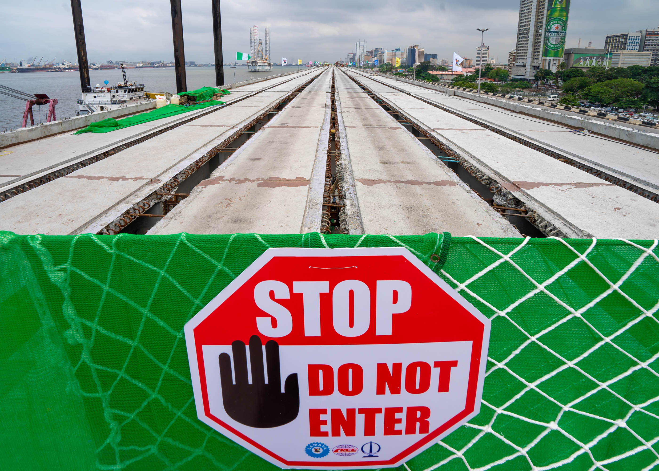 ​LAGOS BLUE RAIL LINE NEARS COMPLETION, AS ENGINEERS LAUNCH FINAL TRACK BEAM